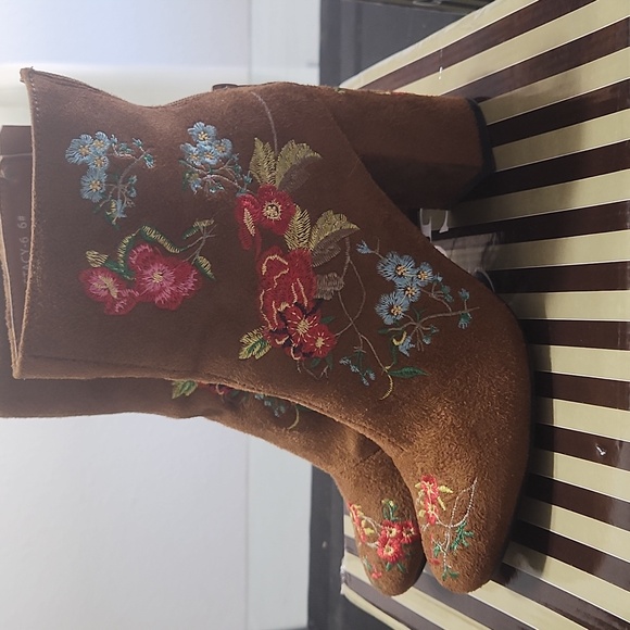 Godiva designer boots Free Shipping - Picture 3 of 4